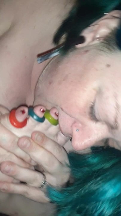 Bbw blue haired beauty eating lifesavers
