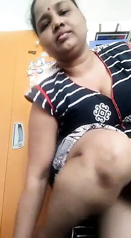 Lone Woman fucking herself, homemade